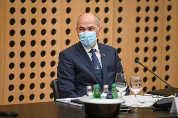 Preiskovalna komisija o ukrepanju vlade v epidemiji začenja zaslišanja, Janša se ga danes ne bo udeležil