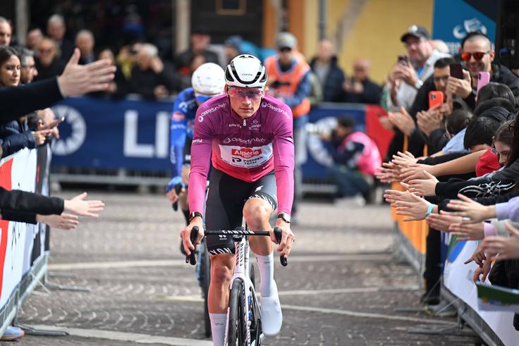 Mathieu van der Poel je vknjižil svojo tretjo zmago v tej sezoni. | Foto: Guliverimage