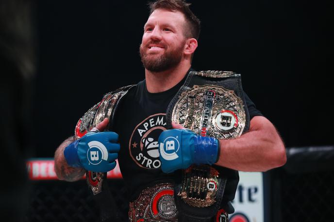 Fedor Emelianenko vs Ryan Bader | Ryan Bader je prvi prvak v dveh kategorijah v Bellatorju. | Foto Reuters