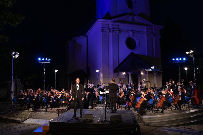 Praznična operna noč 2023