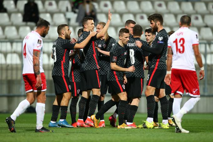 Za Hrvaško so od 62. minute dalje zadeli Ivan Perišić, Luka Modrić in Josip Brekalo. Vsi trije so v igro vstopili v 54. minuti, ko je bil rezultat še 0:0. Za nameček je sodnik v prvem polčasu oškodoval Malto za kazenski udarec. | Foto: Reuters