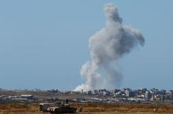 Hamas vztraja pri zahtevi po popolni prekinitvi ognja v Gazi in umiku izraelskih sil
