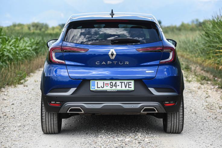 Renault ima s capturjem na bruto trgu najuspešnejši kompaktni športni terenec.
 | Foto: Gašper Pirman