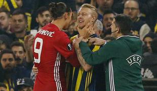 Ibrahimović v težavah, ker je nasprotnika grabil za vrat
