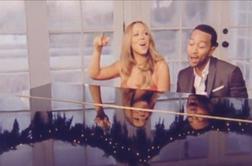 Družina Mariah Carey v novem božičnem videospotu