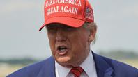Hud udarec za Trumpa