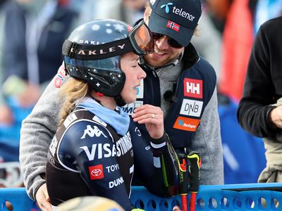 Mikaela Shiffrin v solzah potrdila veliki kristalni globus