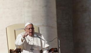 Papež pozval k enotnosti na podnebnih pogajanjih v Parizu