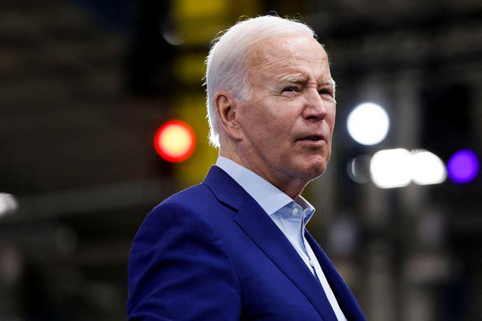 Joe Biden |  Bela hiša je McCarthyjevo potezo že obsodila in jo označila za skrajno politiko v najhujši obliki.  | Foto Reuters