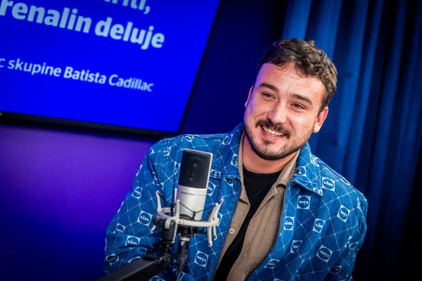 Batista Cadillac navdušujejo z novim sporočilom