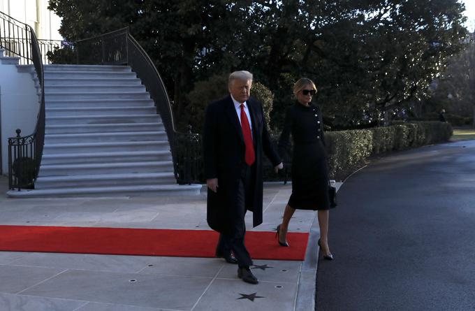 Donald in Melania Trump se iz Bele hiše selita v letovišče Mar-a-Lago na Floridi. | Foto: Reuters