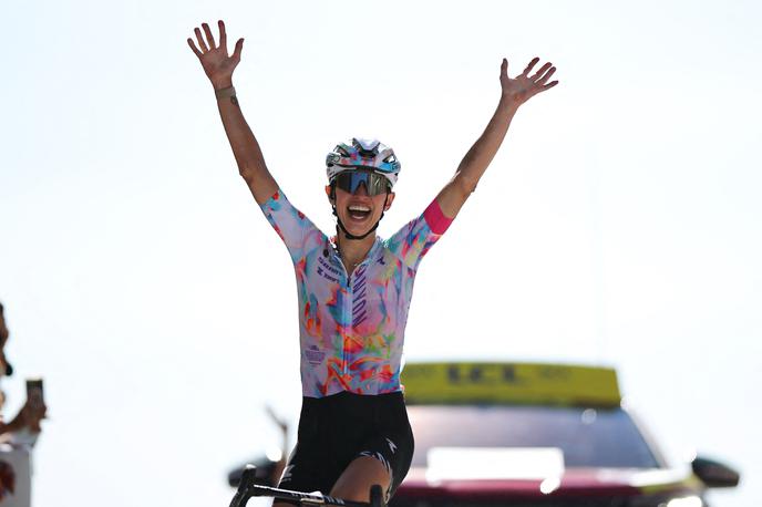Katarzyna Niewiadoma | Kasia Niewiadoma Phinney je z zmago na legendarni plešasti gori Ventoux naredila velik korak k drugemu naslovu na dirki po Franciji.  | Foto Reuters