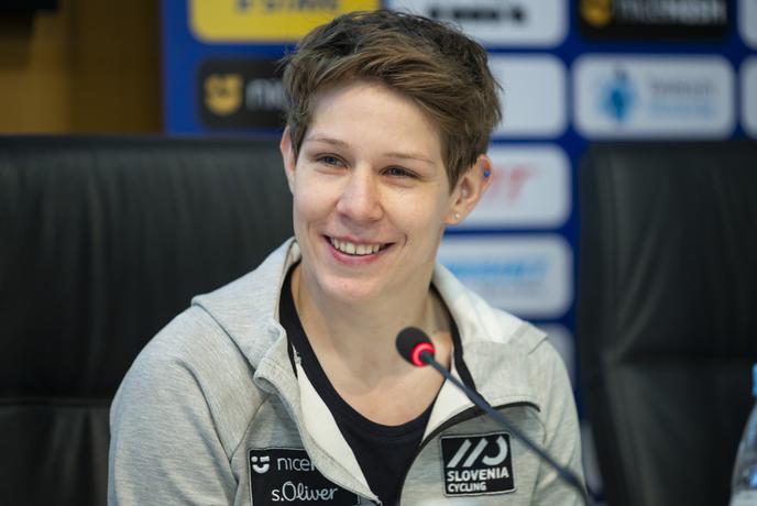 Za Moniko Hrastnik sezona novosti, za Marušo Šerkezi pa učenja in napredka