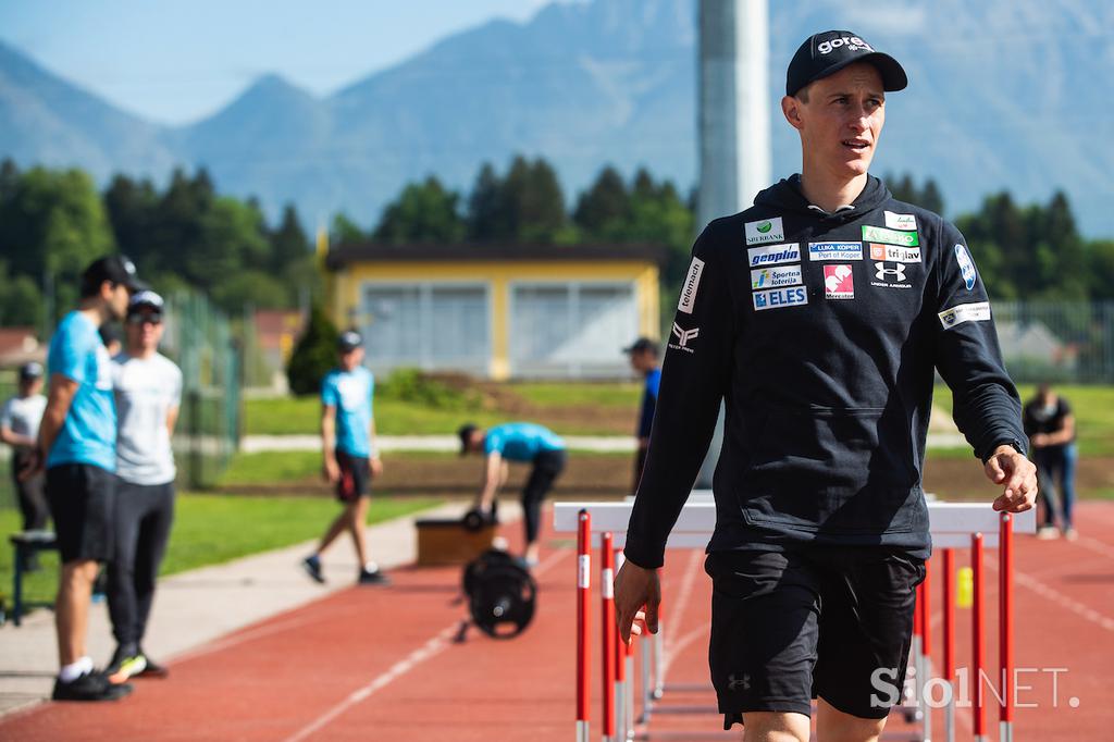 Slovenski skakalci trening Kranj