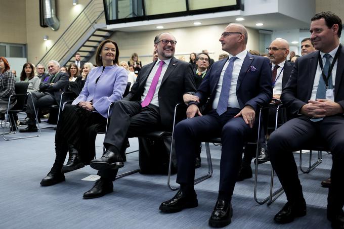 Meni tudi, da bi se na področju širitve v naslednjih petih letih morali zgoditi odmevni premiki, saj bi v nasprotnem primeru države Zahodnega Balkana mislile, da EU glede širitve ni resna. | Foto: STA