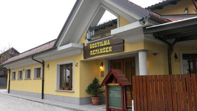 Gostilna Repanšek: kosilo pod Gostičevo sliko