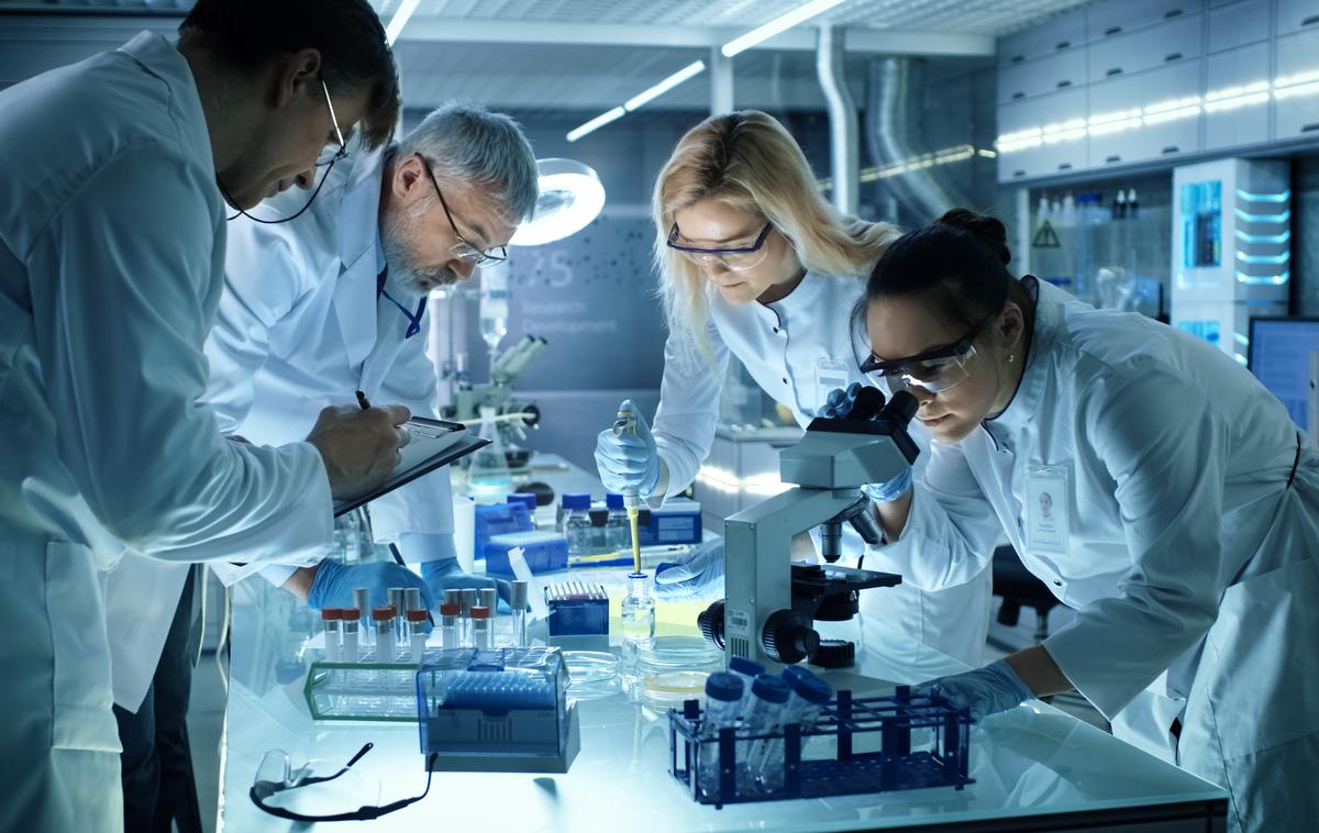 znanost, raziskave | Močan val zanimanja raziskovalcev iz ustanov s sedežem v ZDA za evropske raziskovalne subvencije prihaja sredi vse bolj sovražnega ozračja, ki so ga deležne akademske institucije pod Trumpovo administracijo. | Foto Shutterstock