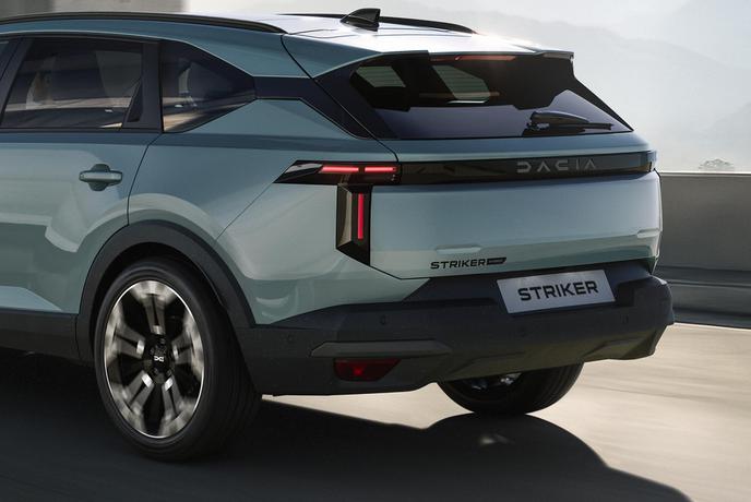 Lahko razburka slovenski trg? Namesto SUV-jev dvignjeni karavan.