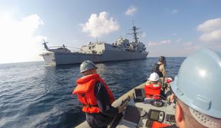 Hutiji izvedli nov napad na ameriško vojaško ladjo