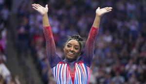 Simone Biles z zmago v mnogoboju še tretjič na OI