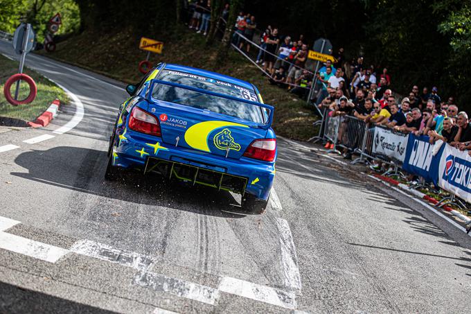 Presenečenje dirke je bil tudi Gregor Vouk (subaru impreza), ki se je po tehničnih težavah na treningu zavihtel kar na tretje mesto v državnem prvenstvu. | Foto: WRC Croatia