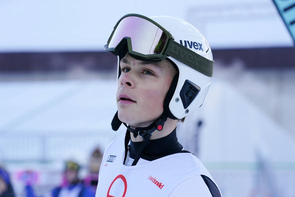 Norveški skakalec se je onesvestil med pregledom opreme