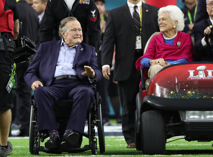 Bush se je opravičil igralki. | Foto: Reuters