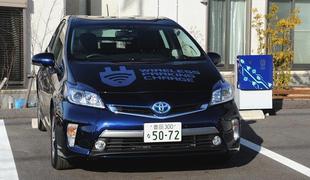 Toyota bo elektriko v baterije spravila po zraku 