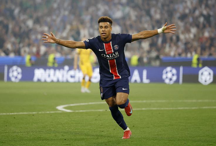 Desire Doue je popeljal PSG v vodstvo z 2:0. Pri tem je imel tudi nekaj sreče. | Foto: Reuters