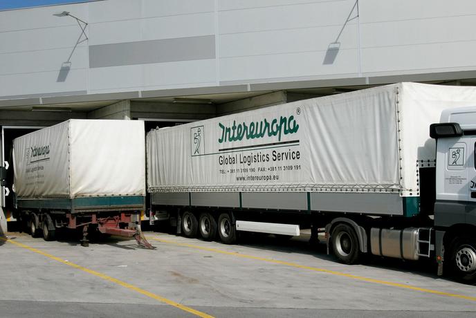 Pošta premagala Britance, nastaja domači logistični velikan