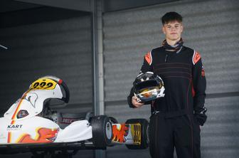 Najstnik, ki osvaja karting steze in premika meje slovenskega motošporta