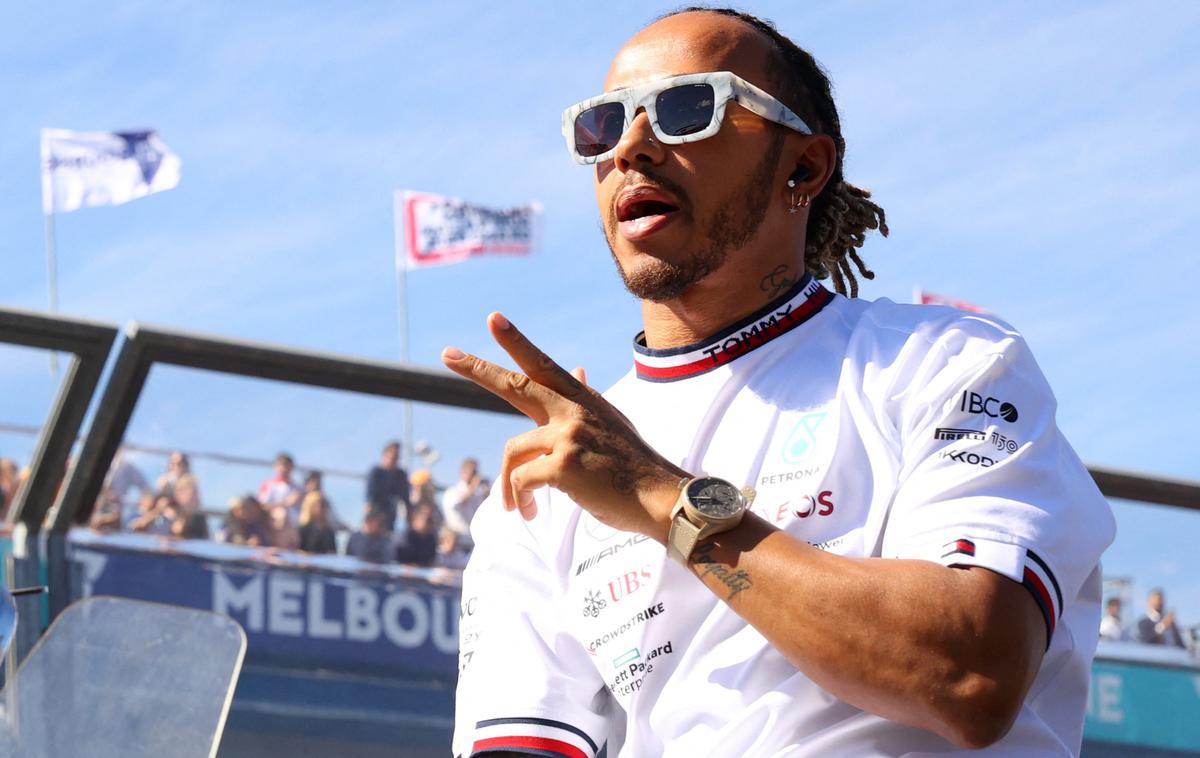 Lewis Hamilton | "Ušesnih piercingov in zatiča za nos se ne nameravam znebiti," pravi Lewis Hamilton. | Foto Guliverimage