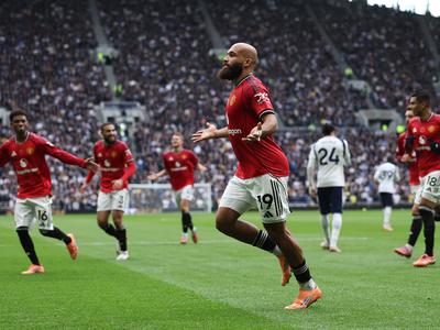 V živo: Šeško začel na klopi, Manchester povedel