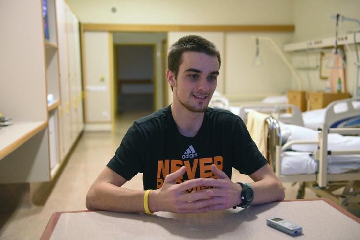 Prišlič februarja 2017 v Rehabilitacijskem centru Soča v Ljubljani. | Foto: Profimedia