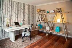 Namesto polic si omislite lestev