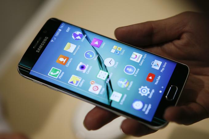 Skupnost uporabnikov se načeloma strinja, da imajo Samsungovi pametni telefoni že nekaj let najboljše zaslone na trgu. | Foto: 