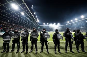 Olimpija napovedala odškodninske tožbe proti huliganom