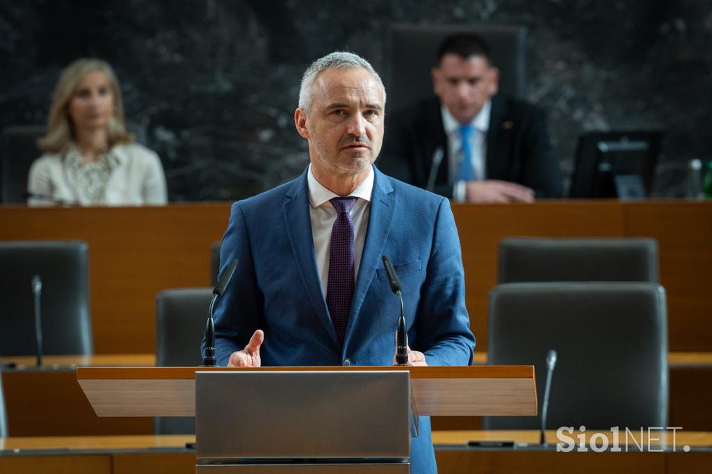 Drćavni zbor, Glasovanje, Janez Janša