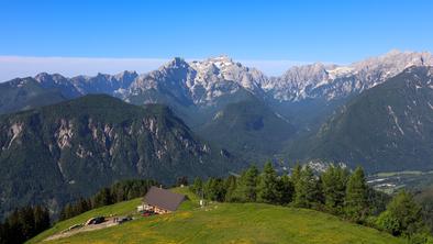 Pohod na Dovško Babo s čudovitim pogledom na Triglav #video