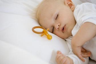 Lani več rojstev v kranjski porodnišnici