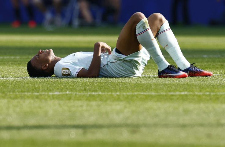 Kylian Mbappe ni mogel odigrati srečanja do konca. | Foto: Reuters