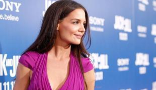 Katie Holmes se meče za bivšim