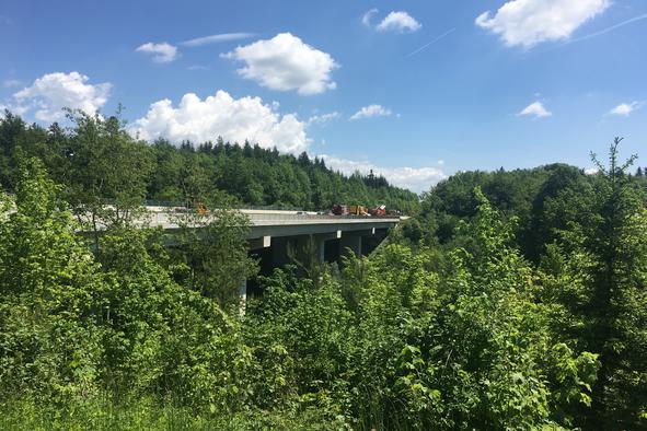 Na gorenjski avtocesti petkilometrski zastoj