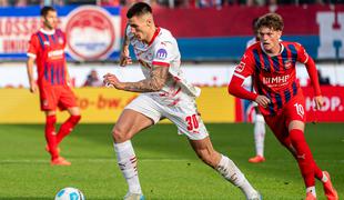 Šeško kljub razveljavljenemu zadetku nasmejan, Bayern v izdihljajih ostal brez zmage