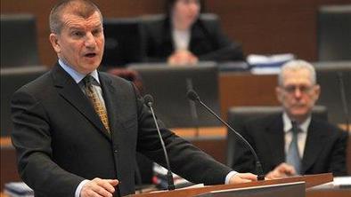 Mate ostaja minister