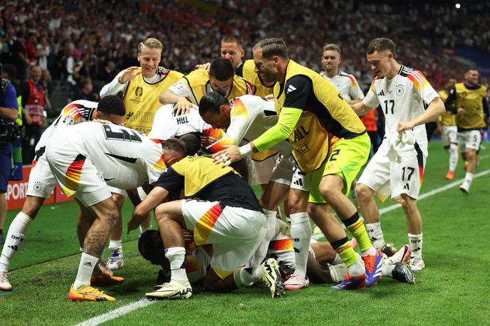 nemška nogometna reprezentanca | Vsak od 26 nemških igralcev bo od nemške nogometne zveze DFB prejel 50.000 evrov. | Foto Reuters