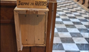 Vlomili v cerkev priljubljenega duhovnika