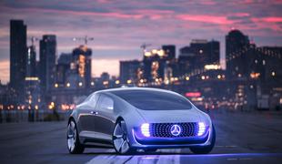 Mercedes s priredbo legendarnih Beatlov prikazuje avtomobilsko prihodnost