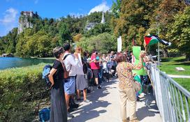 Protesti- Blejski strateški forum