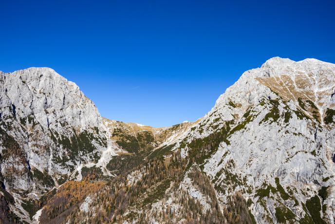 Kamniški Dedec, samoten razglednik, na katerega gredo le redki #video